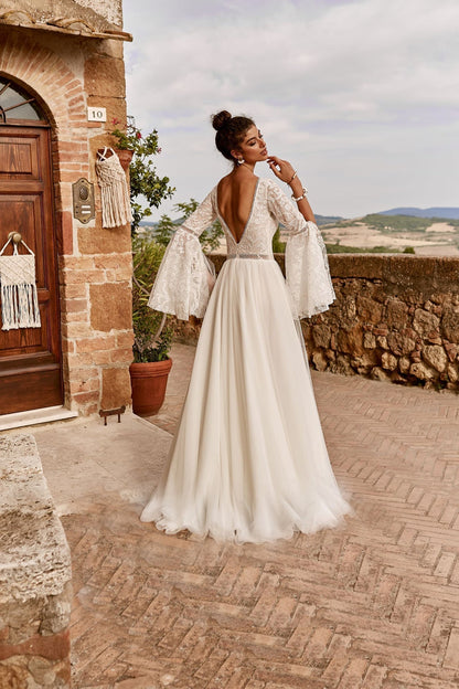 White Trumpet Sleeves Wedding Dress