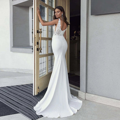 White Deep V-Neck Sleeveless Lace Mermaid Wedding Dress