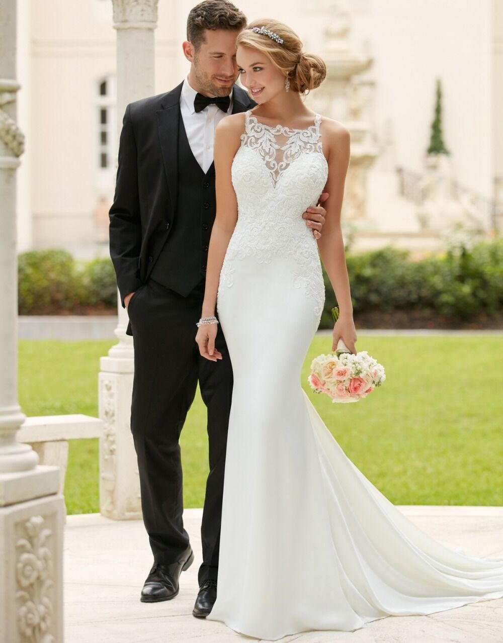 Bateau Neck Lace Mermaid Wedding Dress