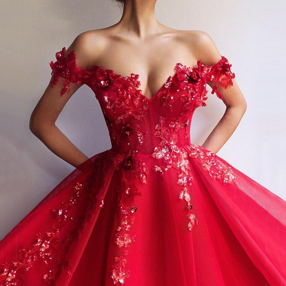 Off-the-Shoulder Sleeveless Applique Floor-Length Dress