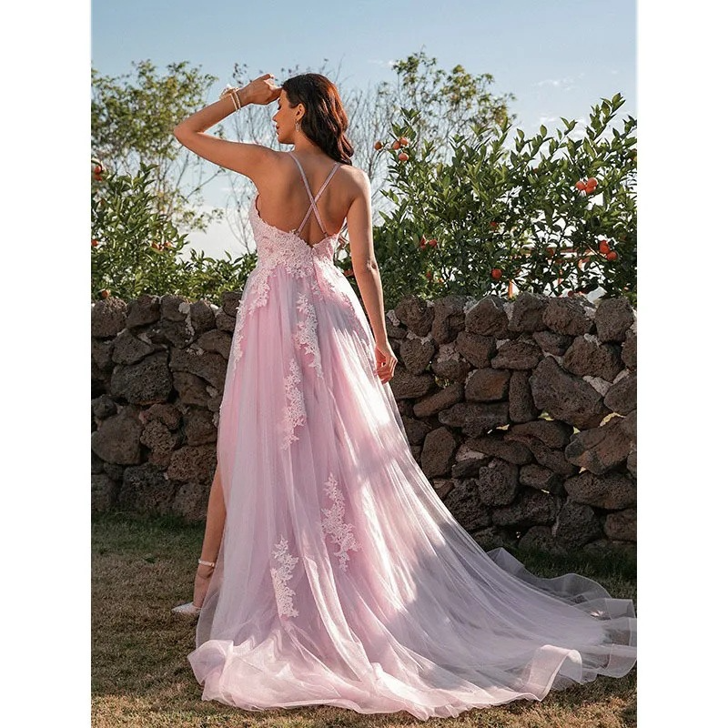 A-Line Tulle Applique V-neck Sleeveless Court Train Dress