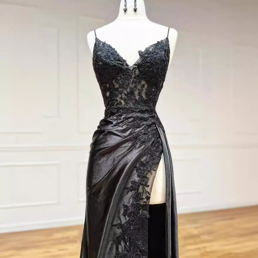 Column Silk Applique V-neck Sleeveless Brush Train Dress