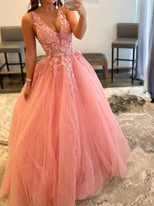 Princess V-neck Backless Tulle Prom Dress With Appliques