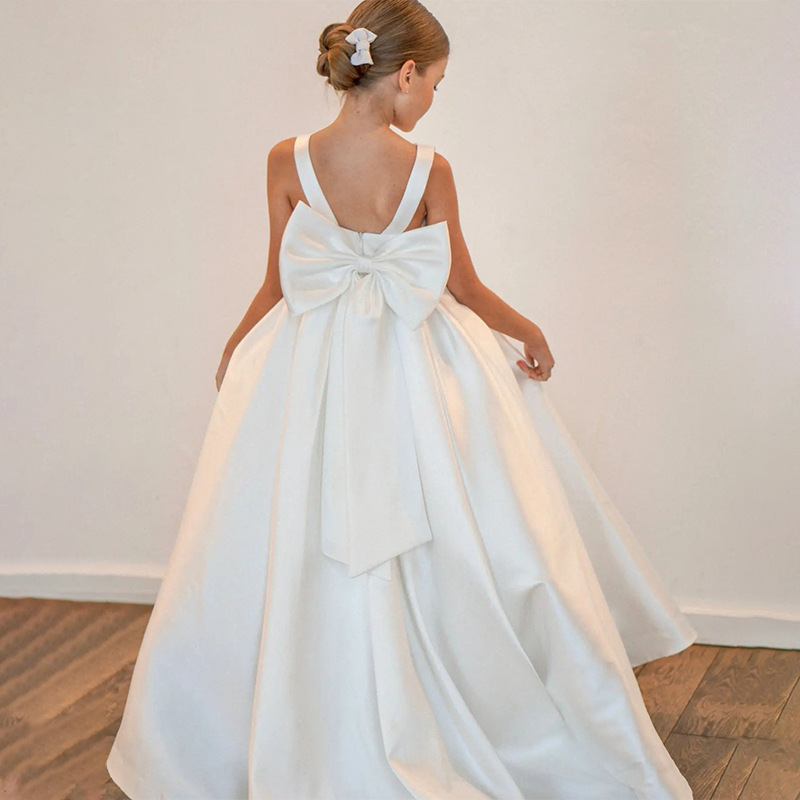 Ball-Gown Scoop Neck Sleeveless Satin Flower Girl Dress With Bow