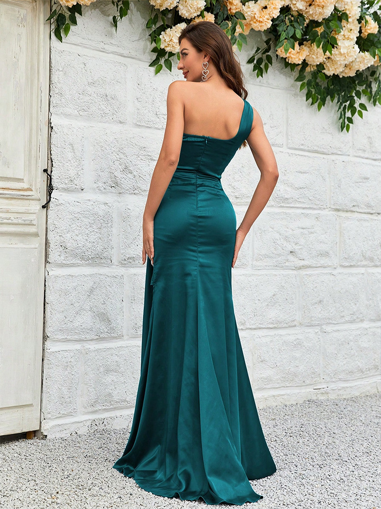 Elegant One-Shoulder Sweep Train Satin Prom Dress With High Split